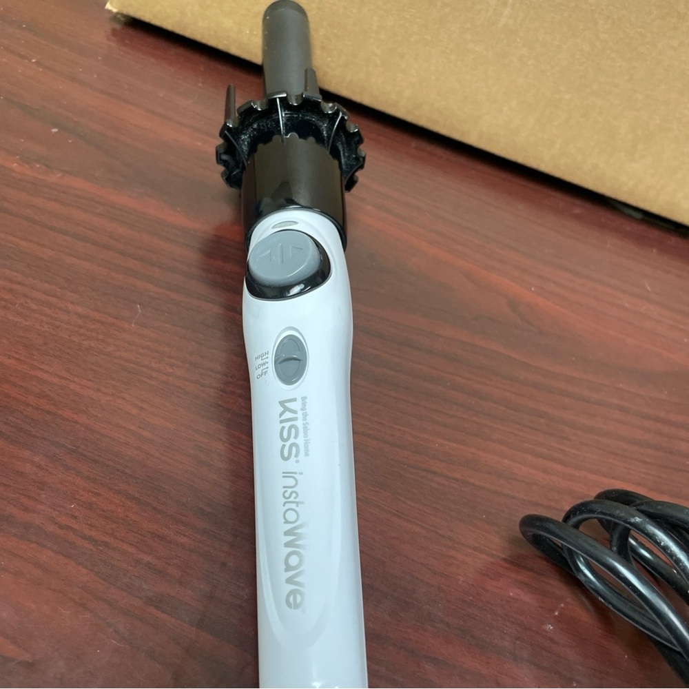 KISS Instawave White Automatic Curler 1” Barrel Hair Curling Iron Working KAC101